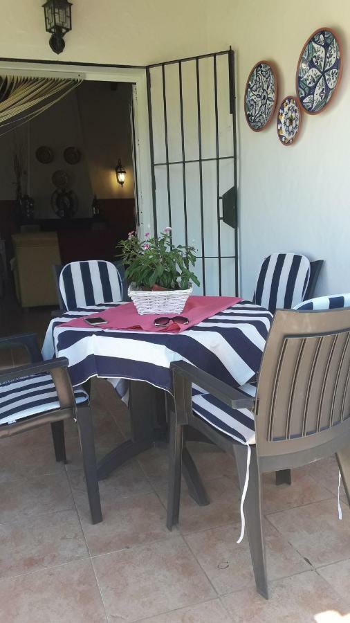 Chalet La Huerta 2 Amplios Jardines Barbacoa Y Wifi Conil De La Frontera Dış mekan fotoğraf